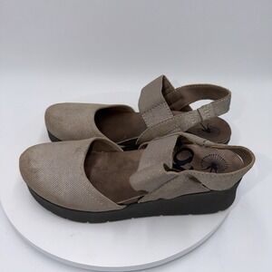 OTBT Roadie Pewter Leather Wedge Closed Toe Mary Jane Women's Size 8.5